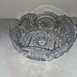 American Brilliant cut glass. Lovely heavy solid serving bowl.